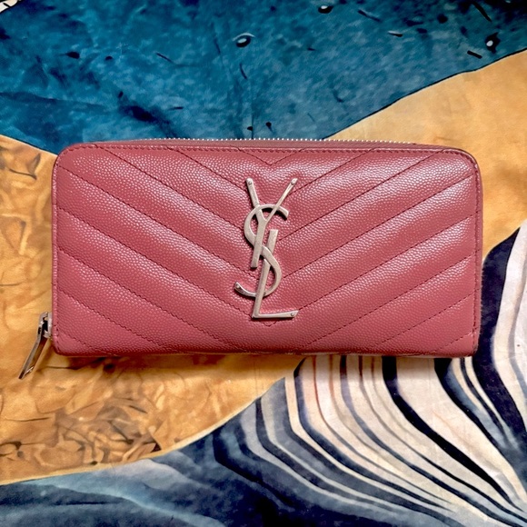 Yves Saint Laurent Rose Quilted Leather Wallet - Picture 1 of 12